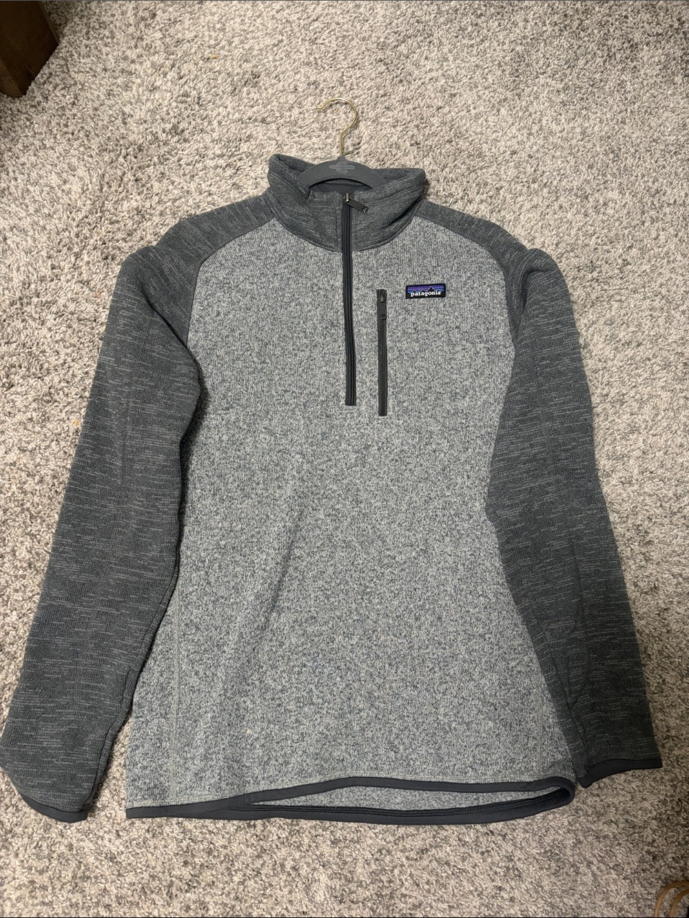 Patagonia Men's Two-Tone Gray Half-Zip Pullover